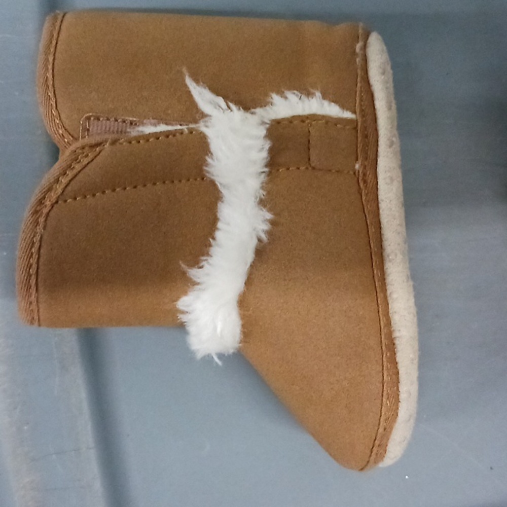 Snow boots - Picture 3 of 5